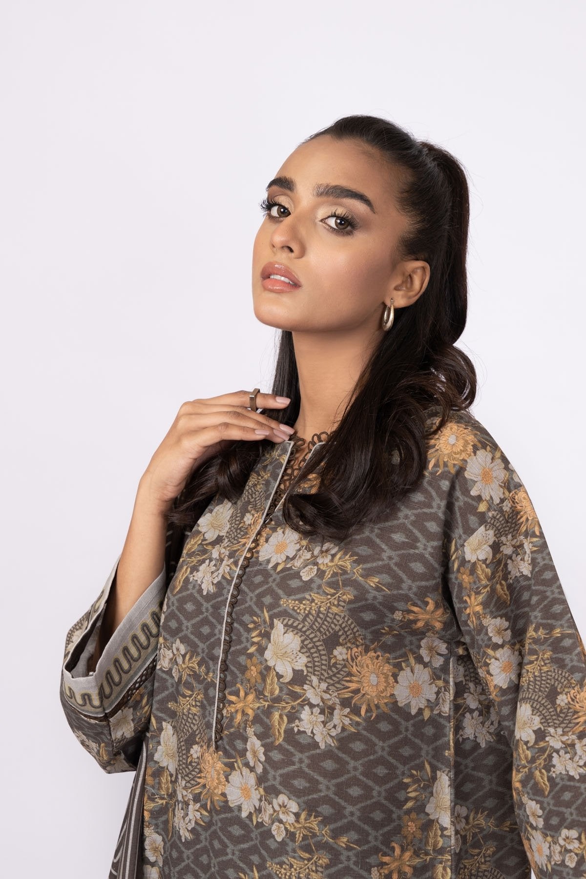 Alkaram - 3 Pc Printed Khaddar Suit