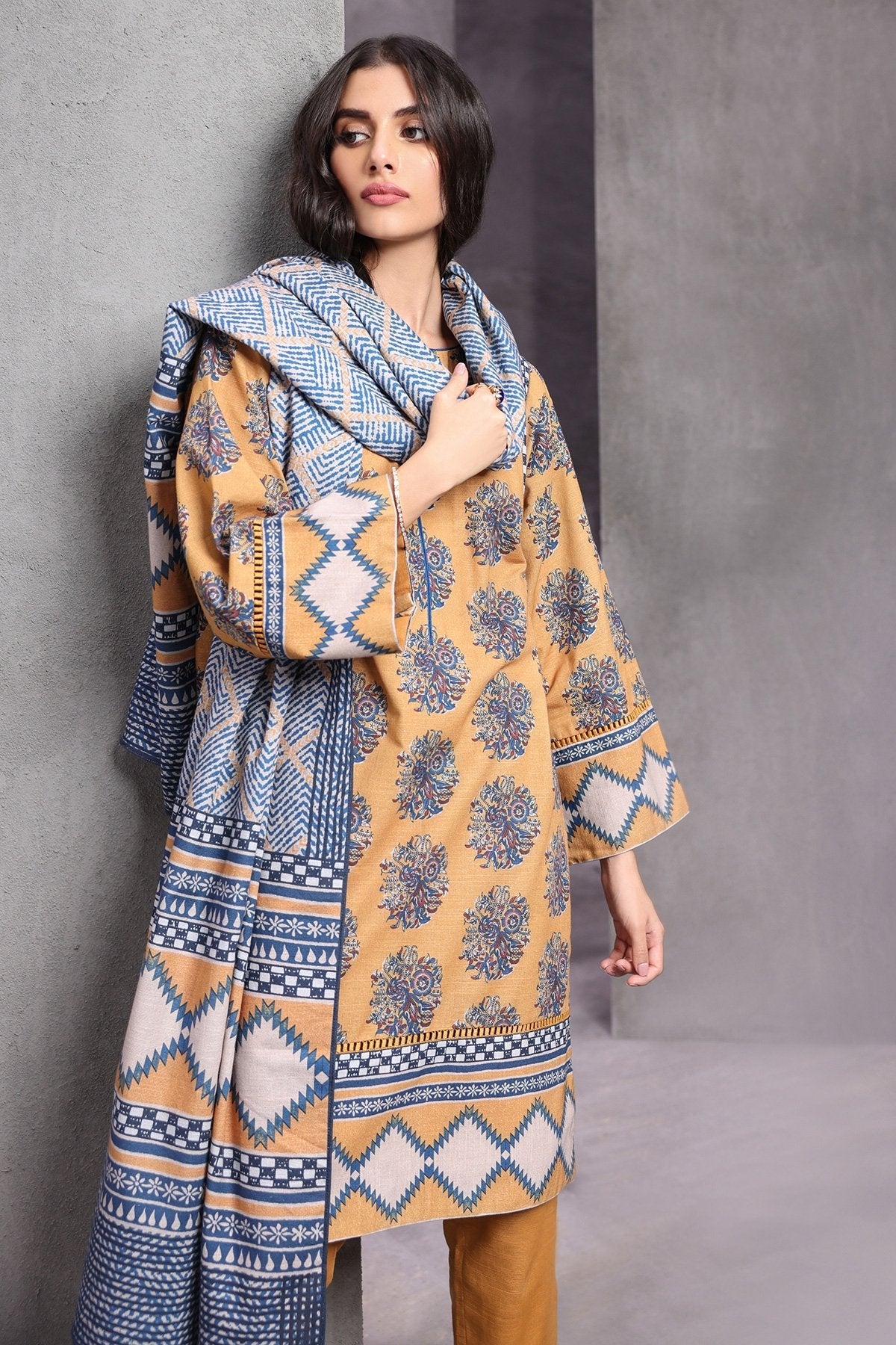 Alkaram - 3 Pc Printed Khaddar Suit