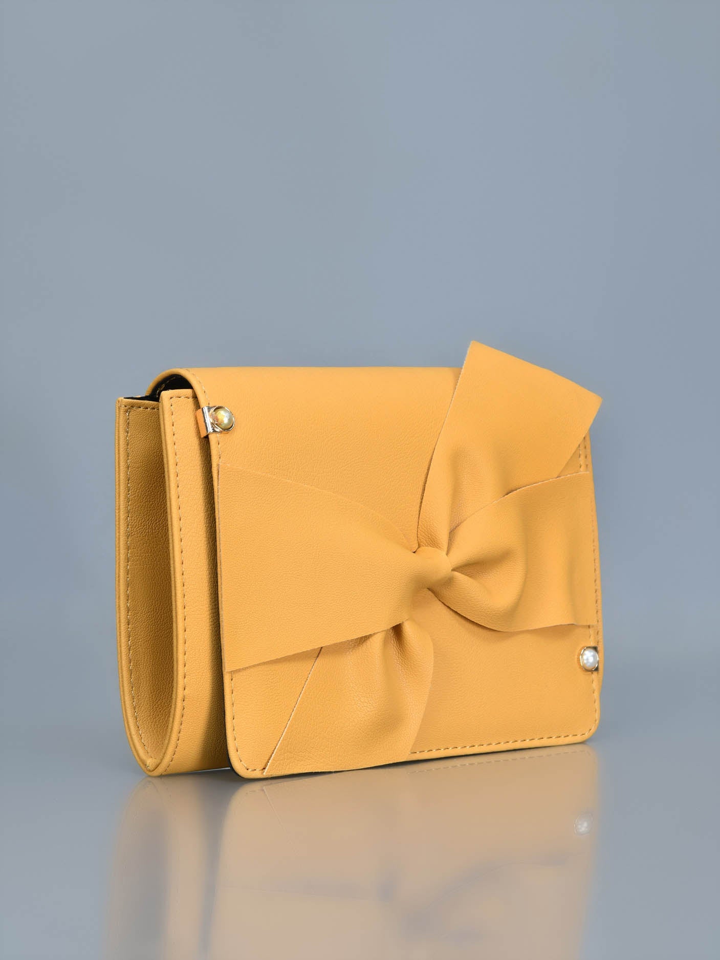 Limelight - Bowtie Clutch