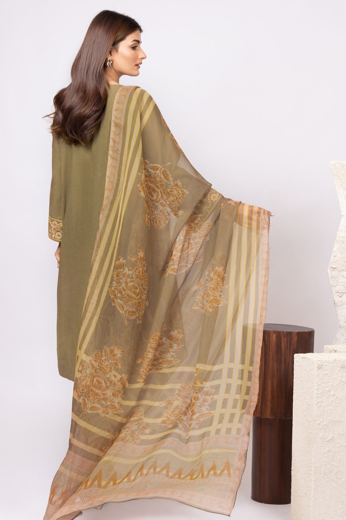 Alkaram - 3 Pc Zari Suit