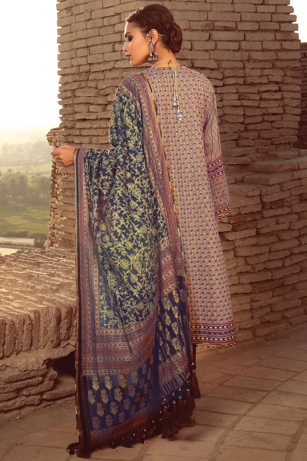 Alkaram - 2 Pc Printed Suit With Cotton Zarri Dupatta