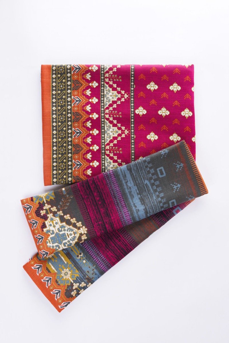 Alkaram - 3 Pc Printed Khaddar Suit With Printed Khaddar Dupatta