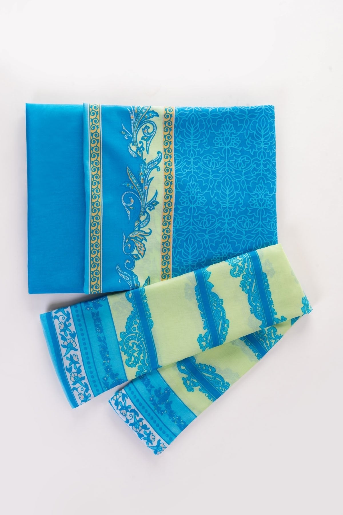 Alkaram - 3 Pc Printed Lawn Suit With Printed Lawn Dupatta
