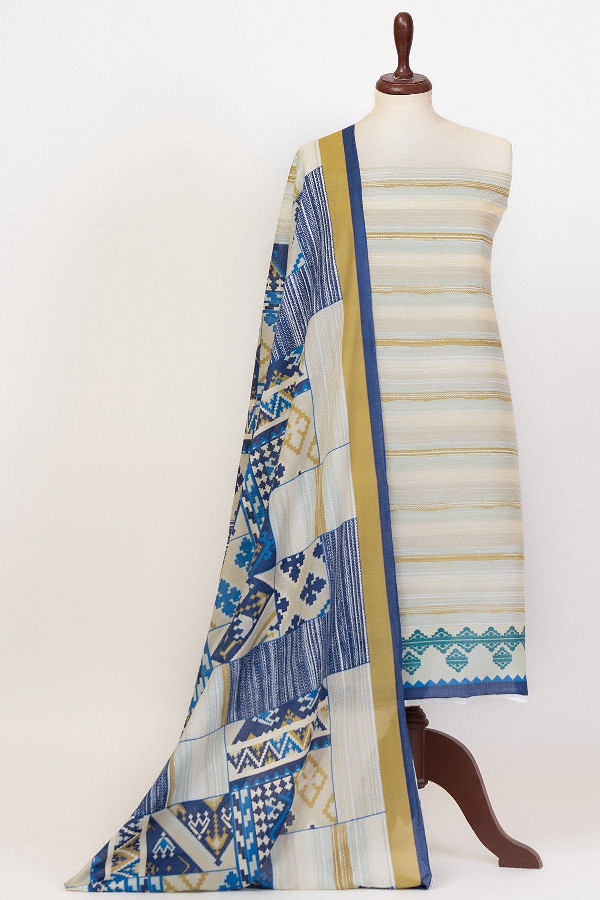 3 Pc Printed Lawn Suit With Printed Lawn Dupatta