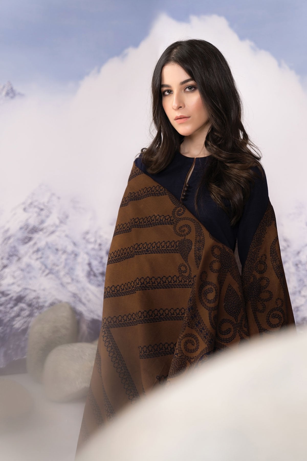 Alkaram - 3 Pc Printed Khaddar Suit With Khaddar Dupatta