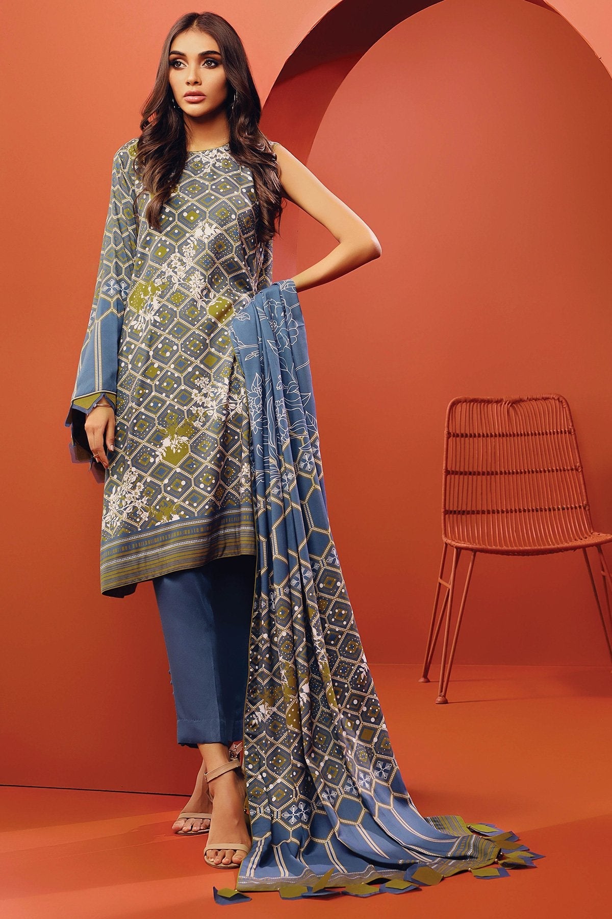 3 Pc Printed Lawn Suit With Printed Dupatta
