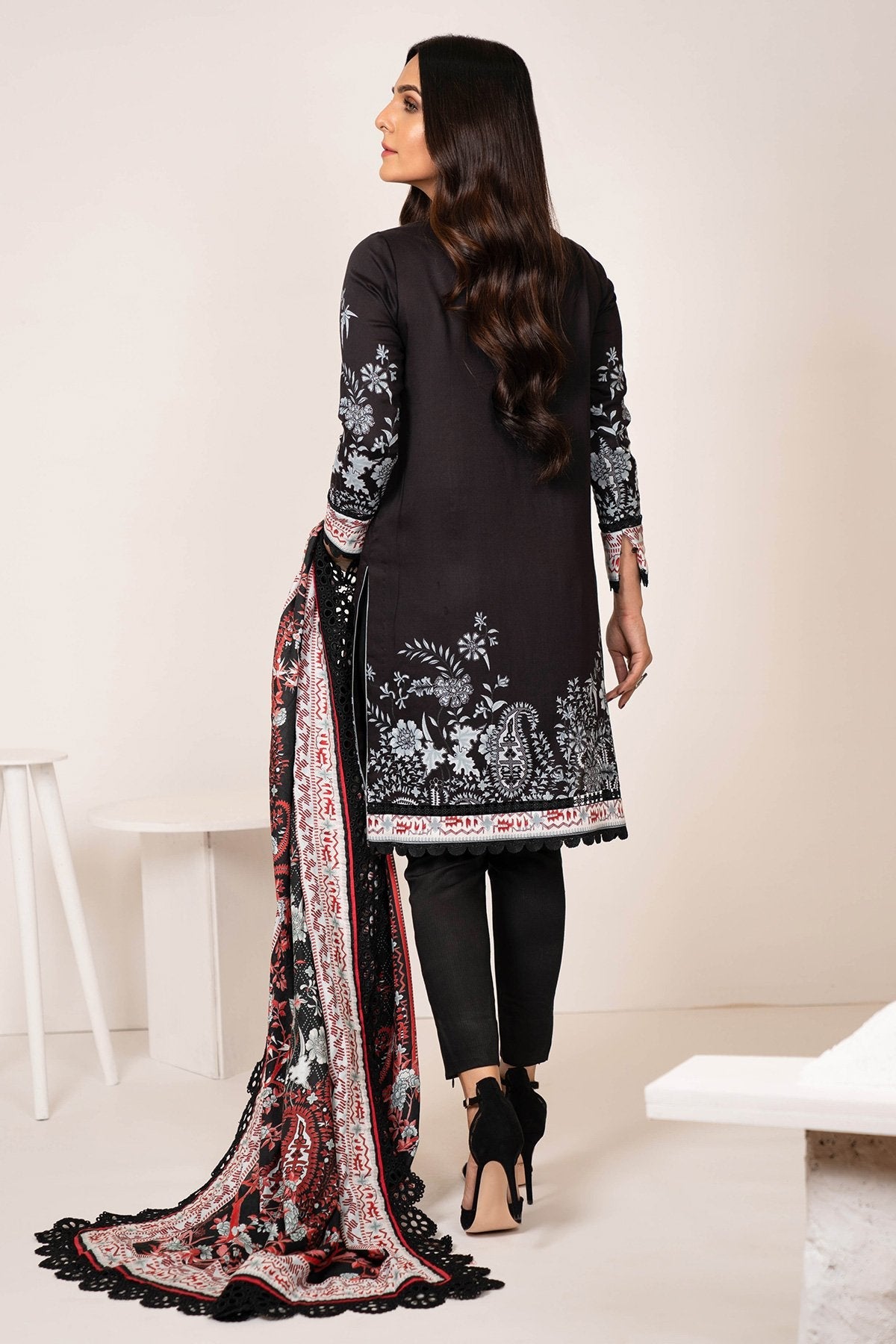 Alkaram - 3 Pc Printed Lawn Suit With Printed Dupatta