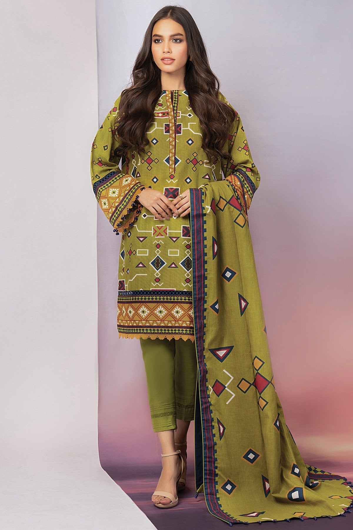 Alkaram - 3 Pc Printed Khaddar Suit With Khaddar Dupatta