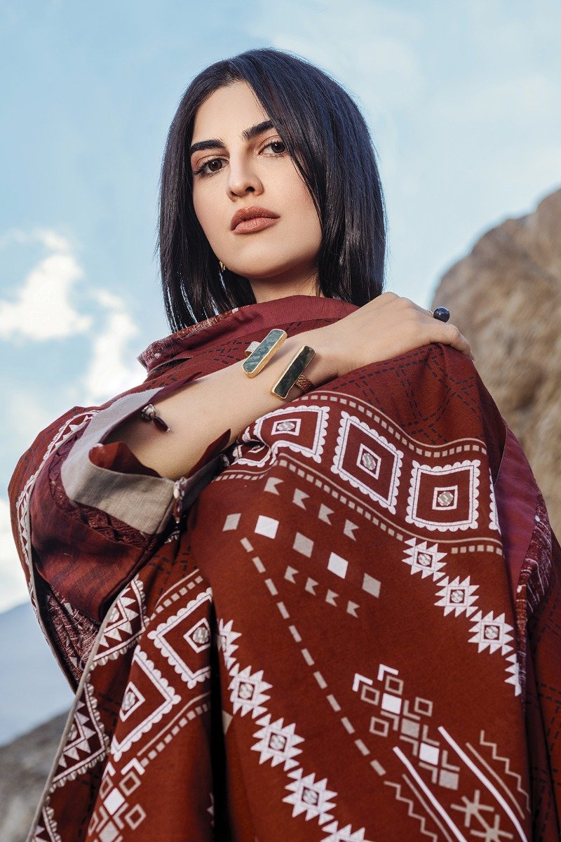 Alkaram - 3 Pc Embroidered Khaddar Suit With Khaddar Dupatta