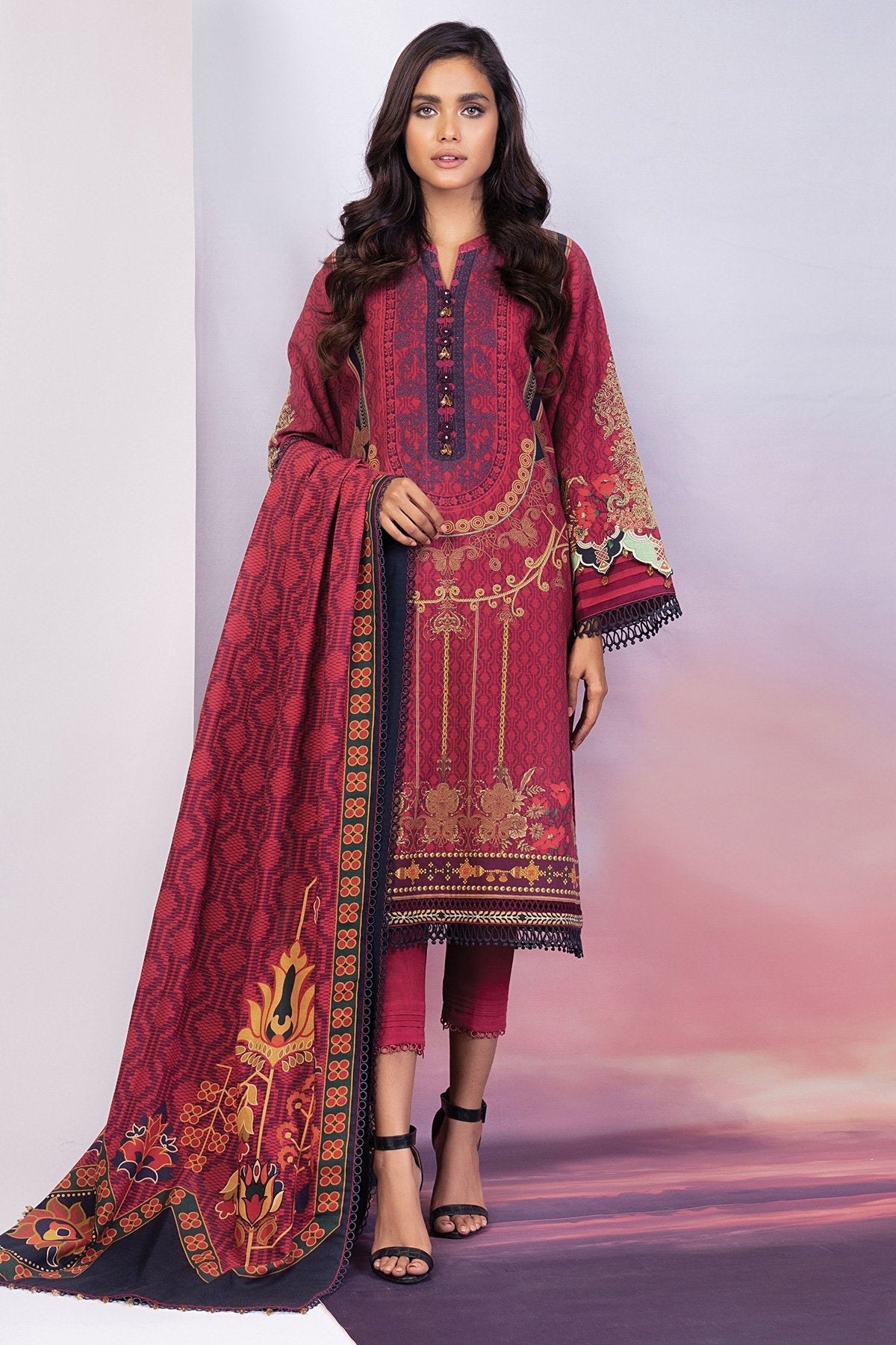 3 Pc Embroidered Khaddar Suit With Khaddar Dupatta