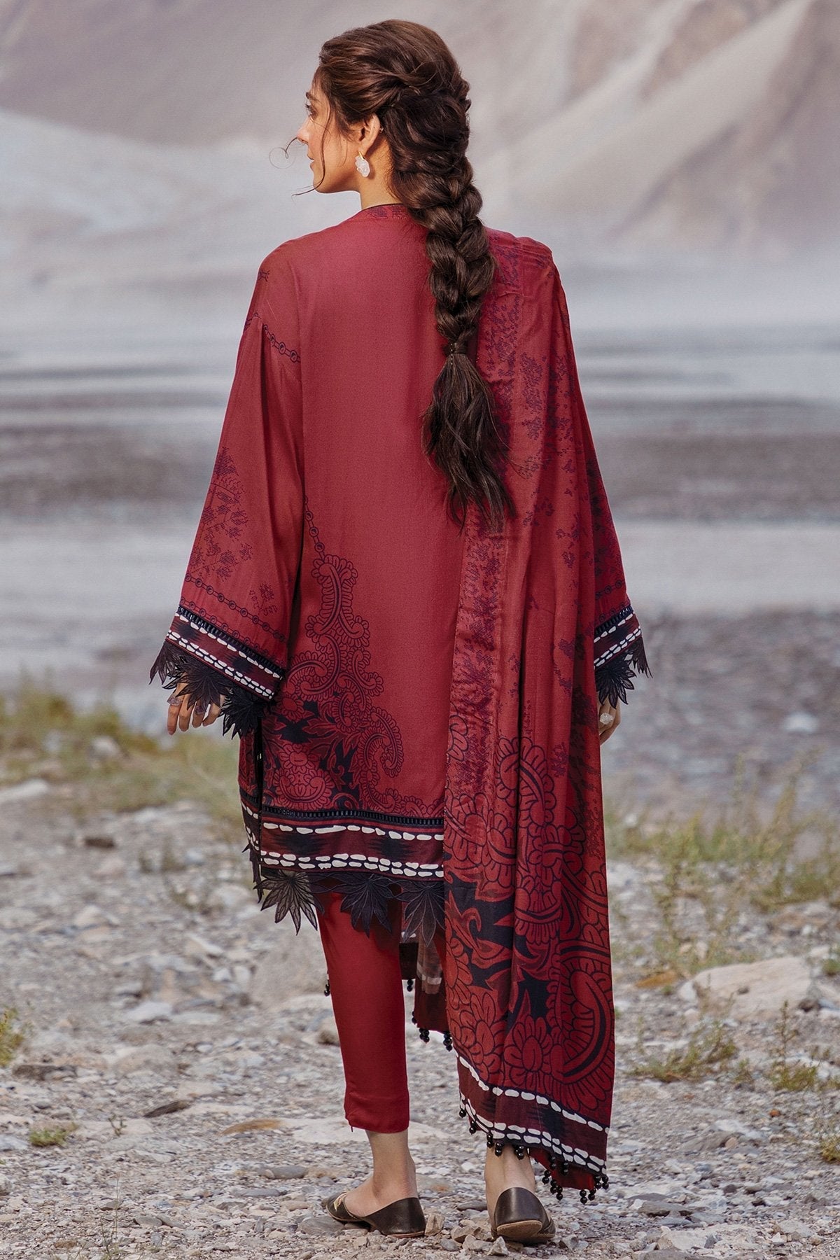 Alkaram - 3 Pc Printed Twill Viscose Suit With Twill Viscose Dupatta