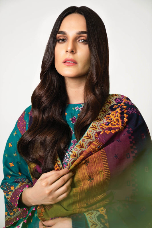 Alkaram - Three Piece Emboidered Khaddar Suit With Printed Khaddar Dupatta