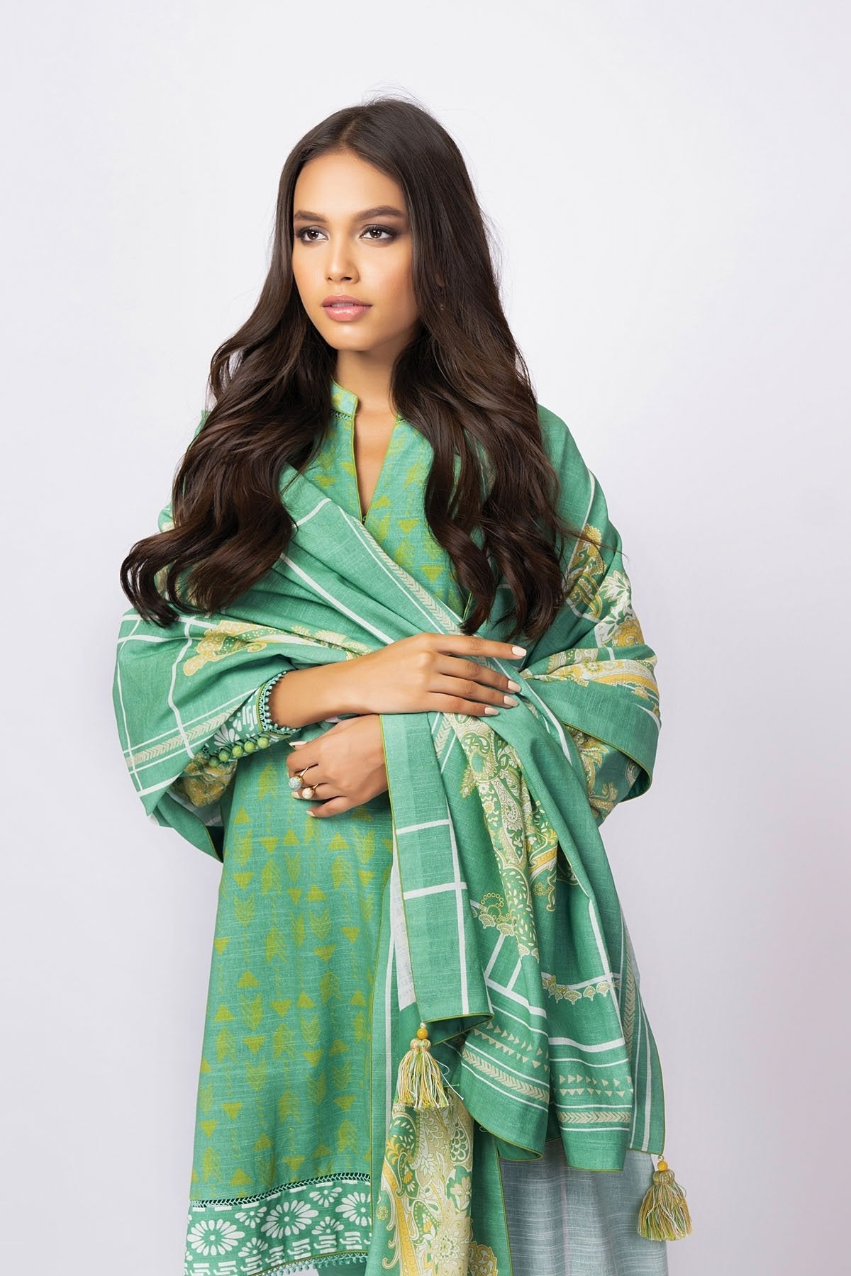 Alkaram - 3 Pc Printed Khaddar Suit With Khaddar Dupatta
