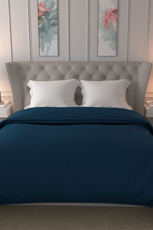 Dyed Cotton Jacquard Matelass? Bedspread