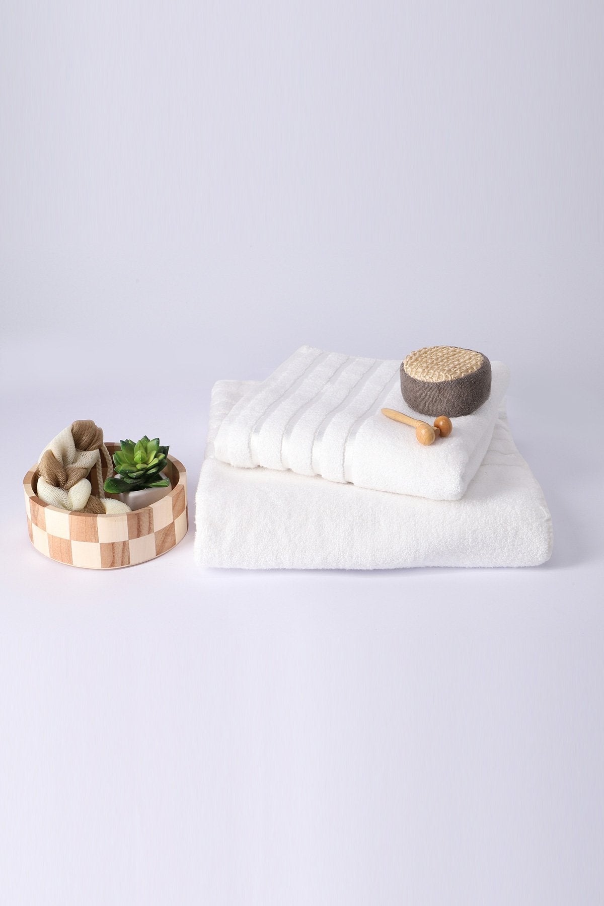 Alkaram - Plain Bath Towel
