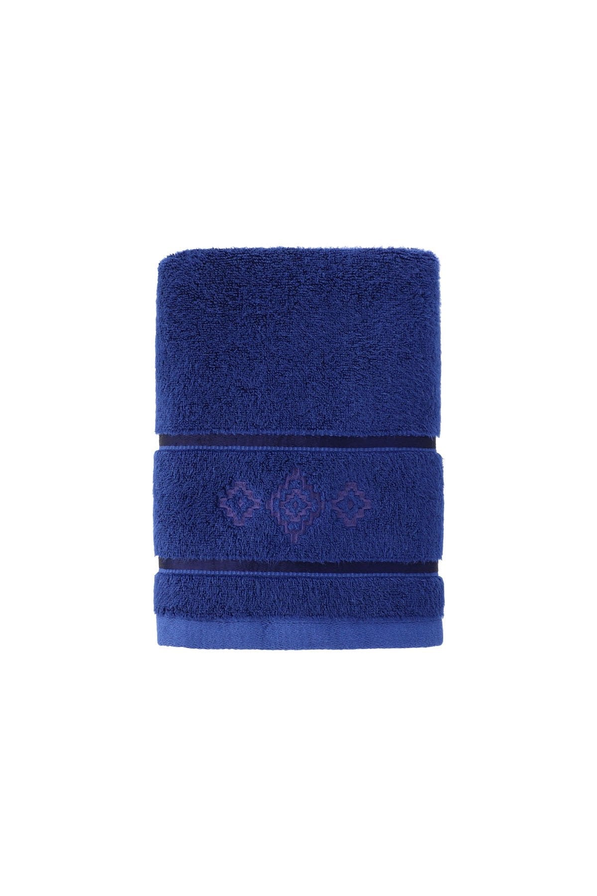 Alkaram - 3 Pc Embroidered Towel Set