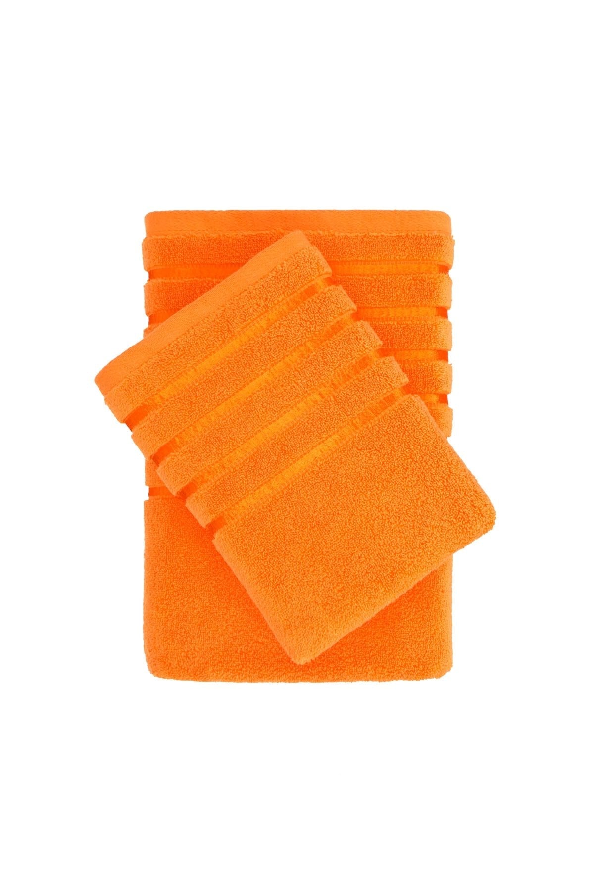 Alkaram - Zero Twist Bath Towel