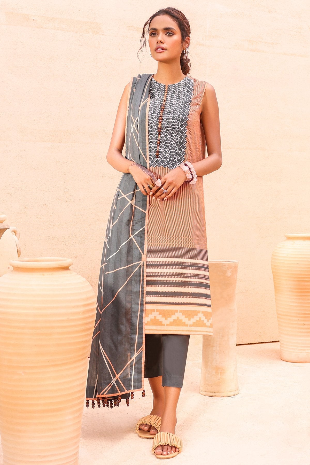 Alkaram - 3 Pc Embroidered Suit With Brochia Dupatta