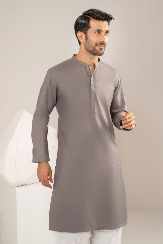 Dyed Embroidered Blended Kurta