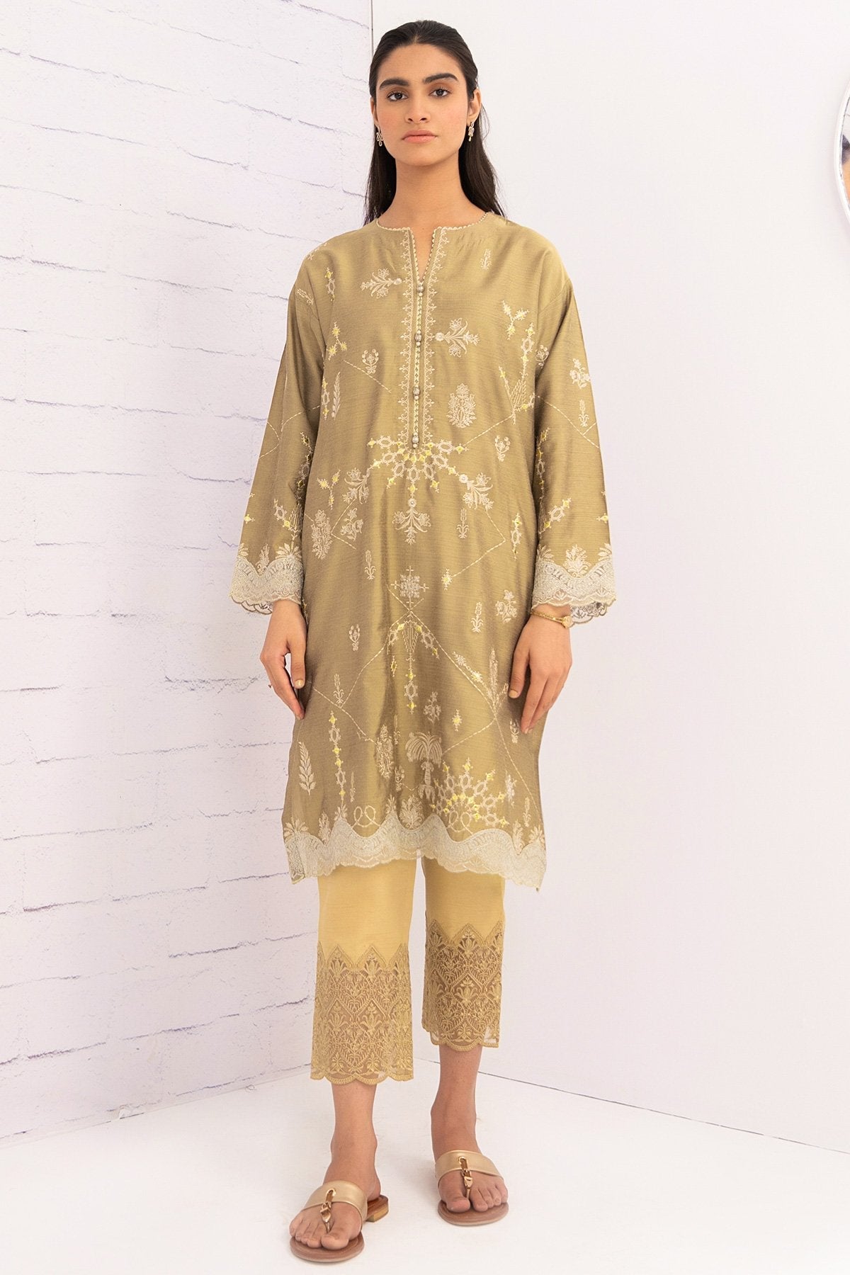 Dyed Embroidered Cotton Silk Kurti