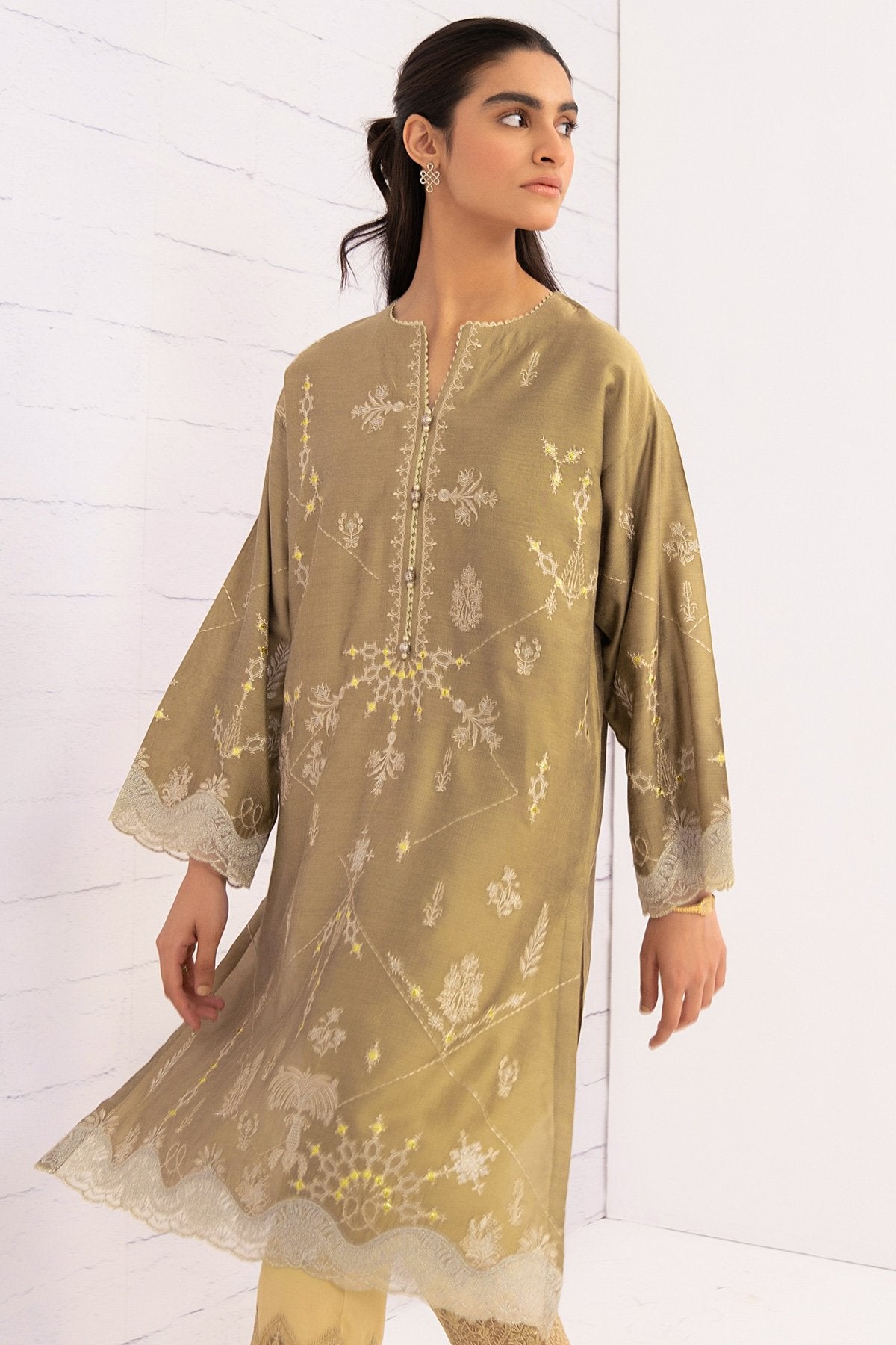 Dyed Embroidered Cotton Silk Kurti