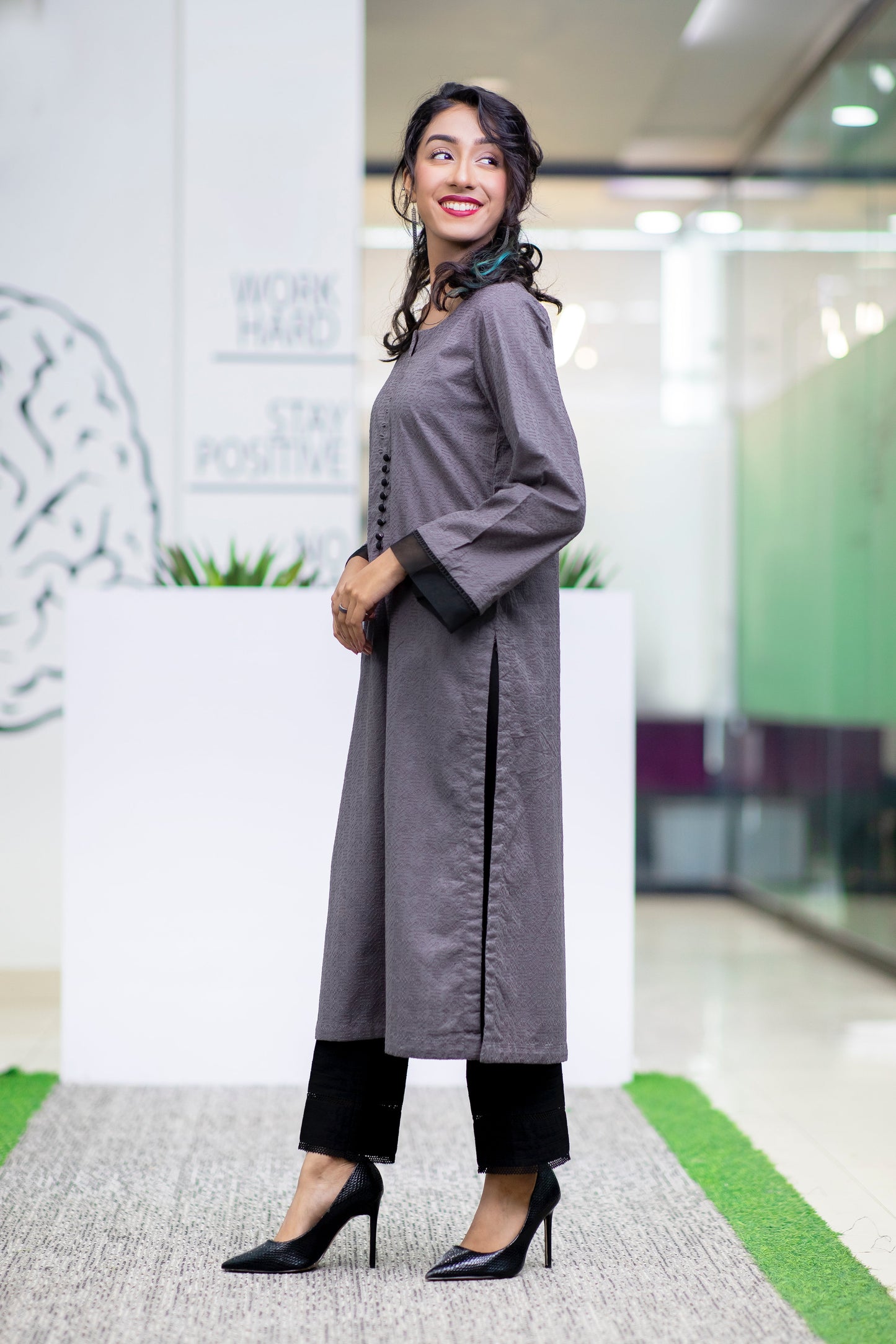 Eraj Hussain - Thursday Client Meetings - Grey - Stitched