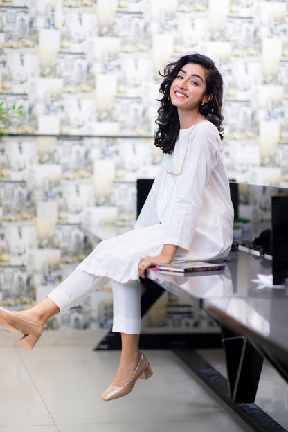 Eraj Hussain - Sunday Busy Weekends - White - Stitched