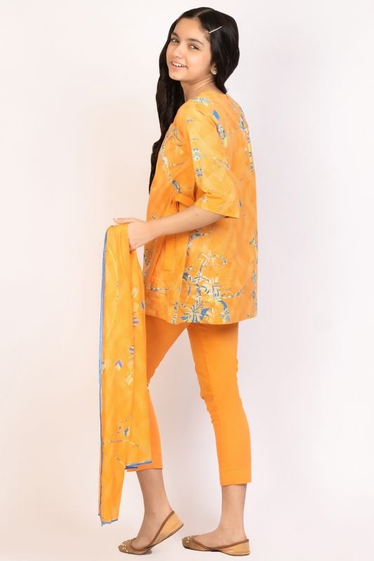 3 Pc Dyed Lawn Suit