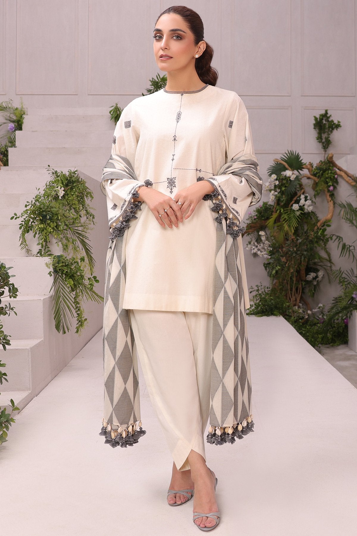 3 Pc Embroidered Dobby Suit With Jacquard Dupatta