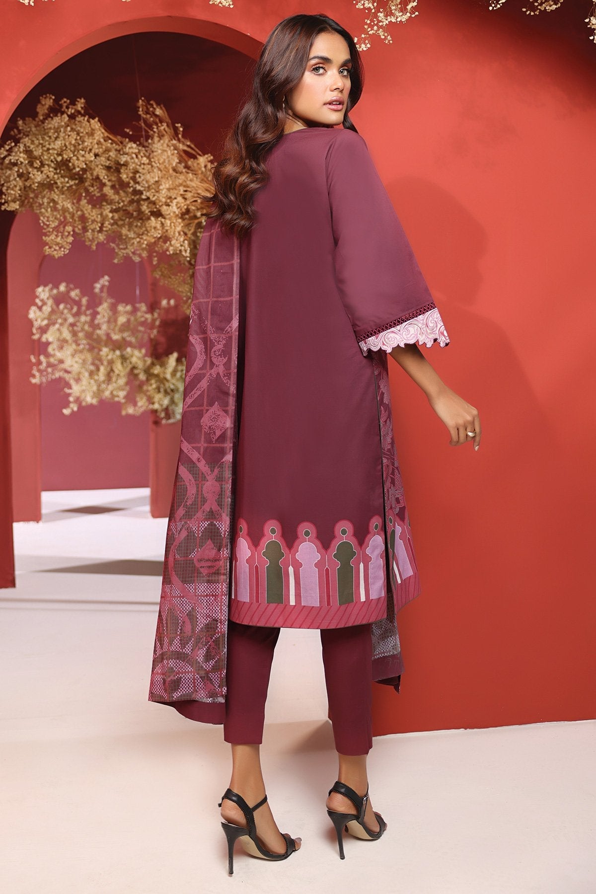 Alkaram - 3 Pc Printed Cambric Suit With Lawn Dupatta
