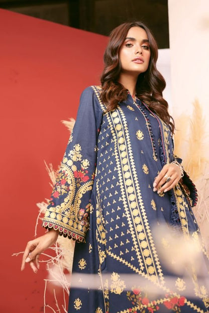 Alkaram - 3 Pc Printed Cambric Suit With Lawn Dupatta