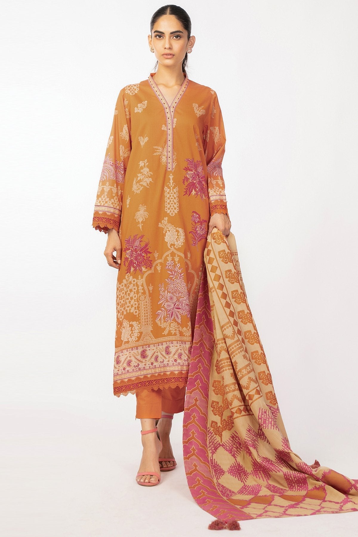 3 Pc Printed Cambric Suit With Jacquard Dupatta