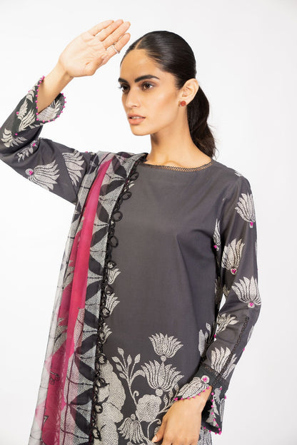 Alkaram - 3 Pc Printed Cambric Suit With Chiffon Dupatta