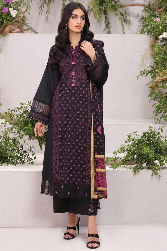 3 Pc Printed Cambric Suit With Lawn Dupatta