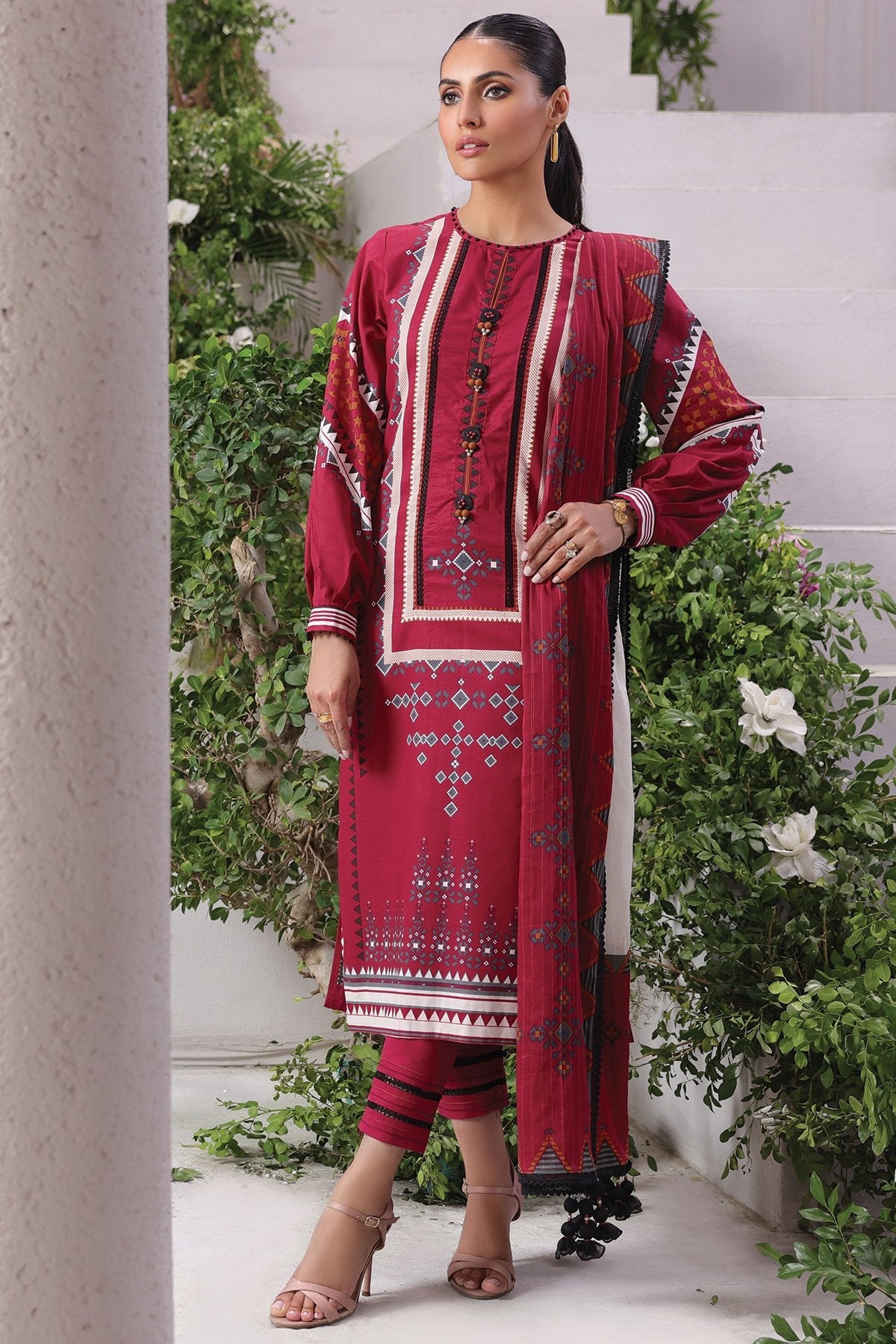 3 Pc Printed Cambric Suit With Broshia Dupatta