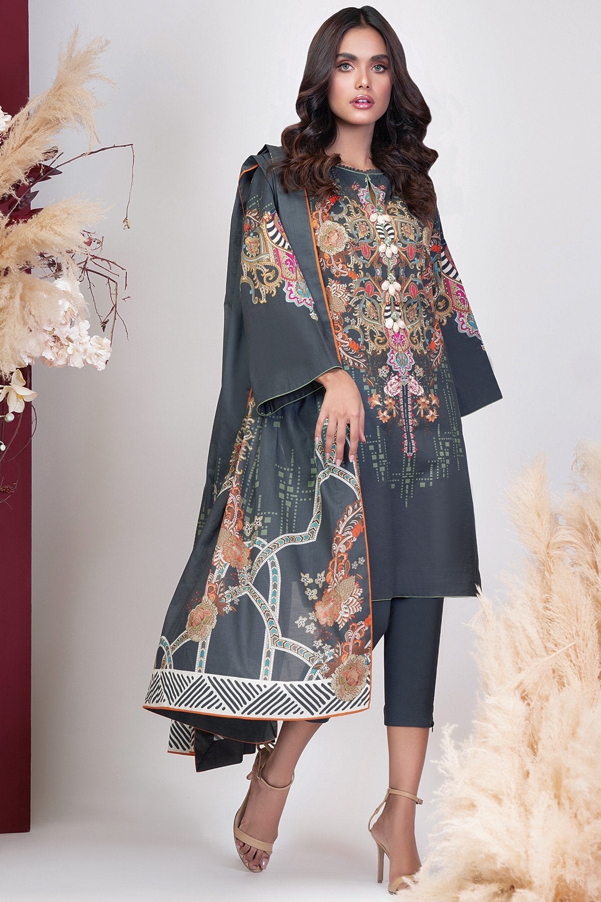 Alkaram - 3 Pc Printed Cambric Suit With Digital Lawn Dupatta