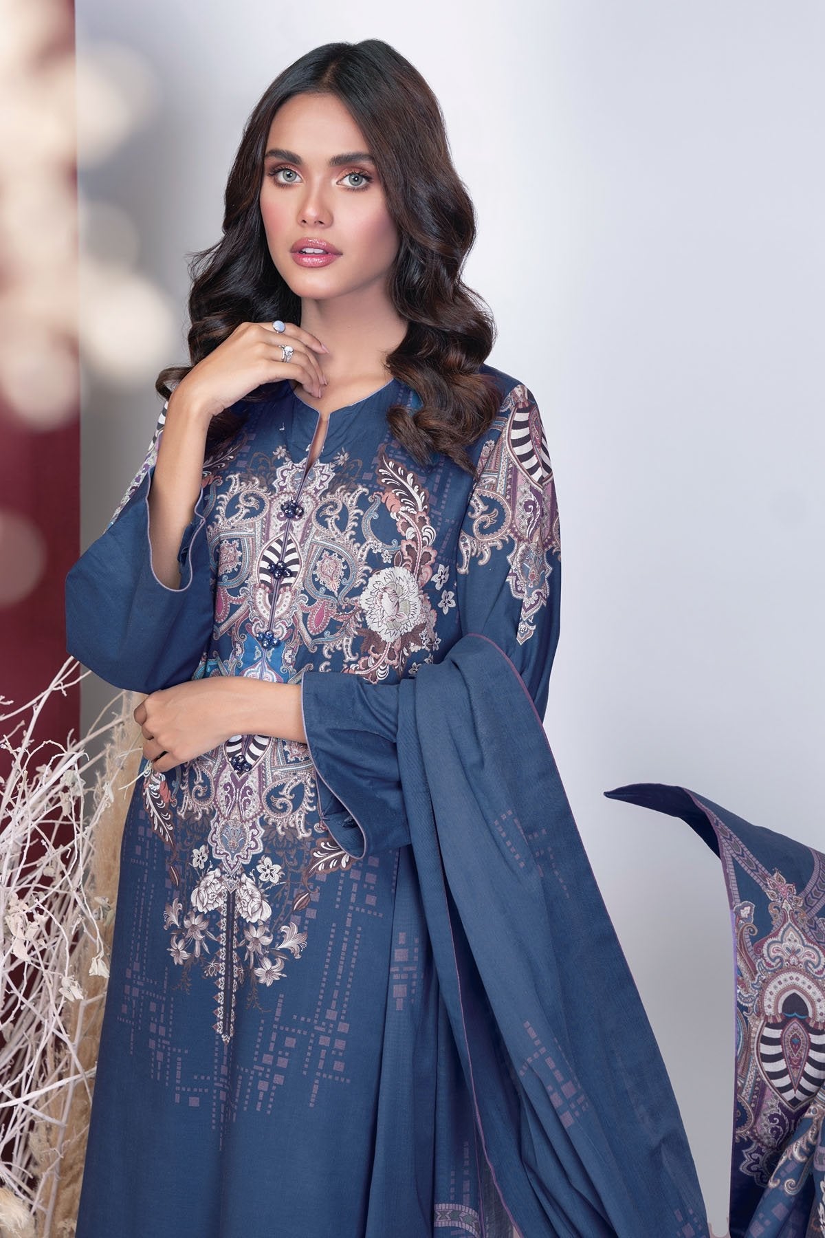 Alkaram - 3 Pc Printed Cambric Suit With Digital Lawn Dupatta