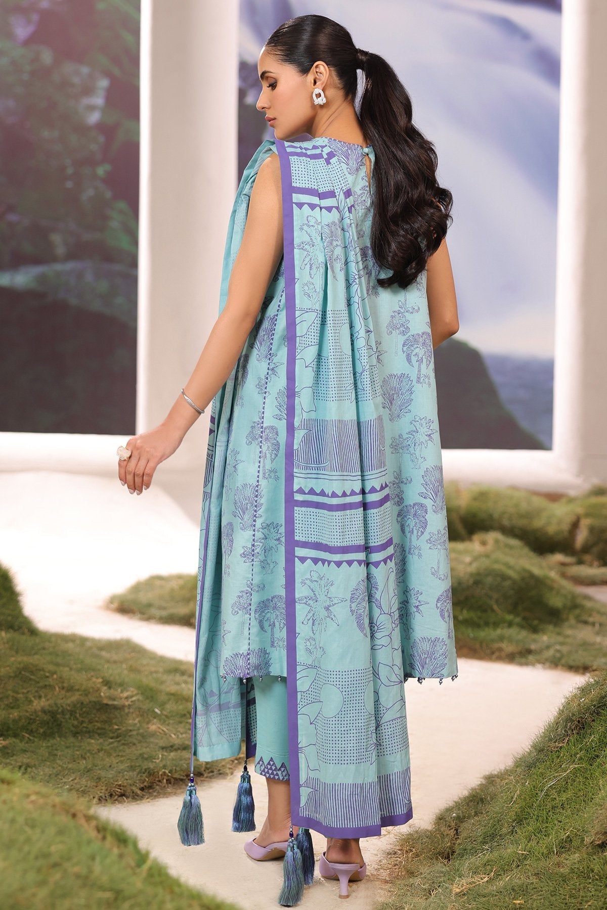3 Pc Printed Cambric Suit With Lawn Dupatta