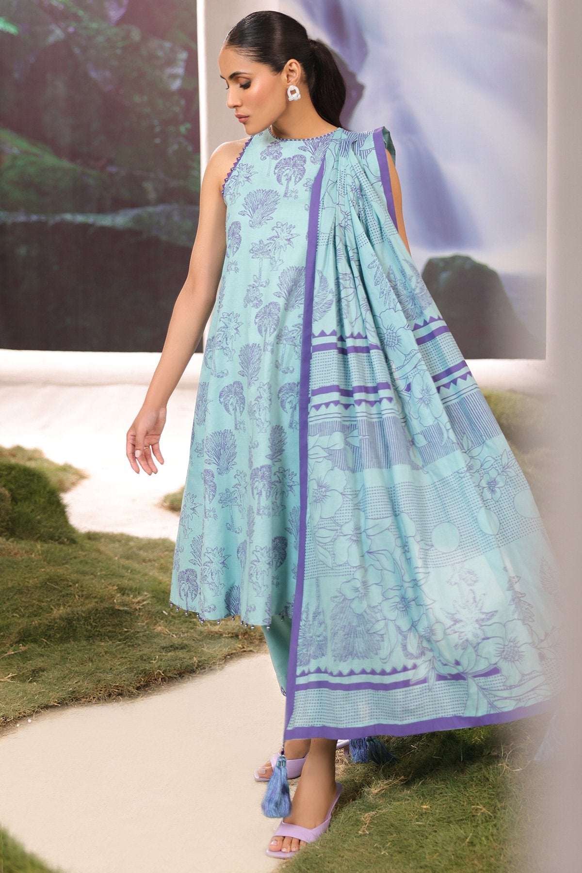 3 Pc Printed Cambric Suit With Lawn Dupatta