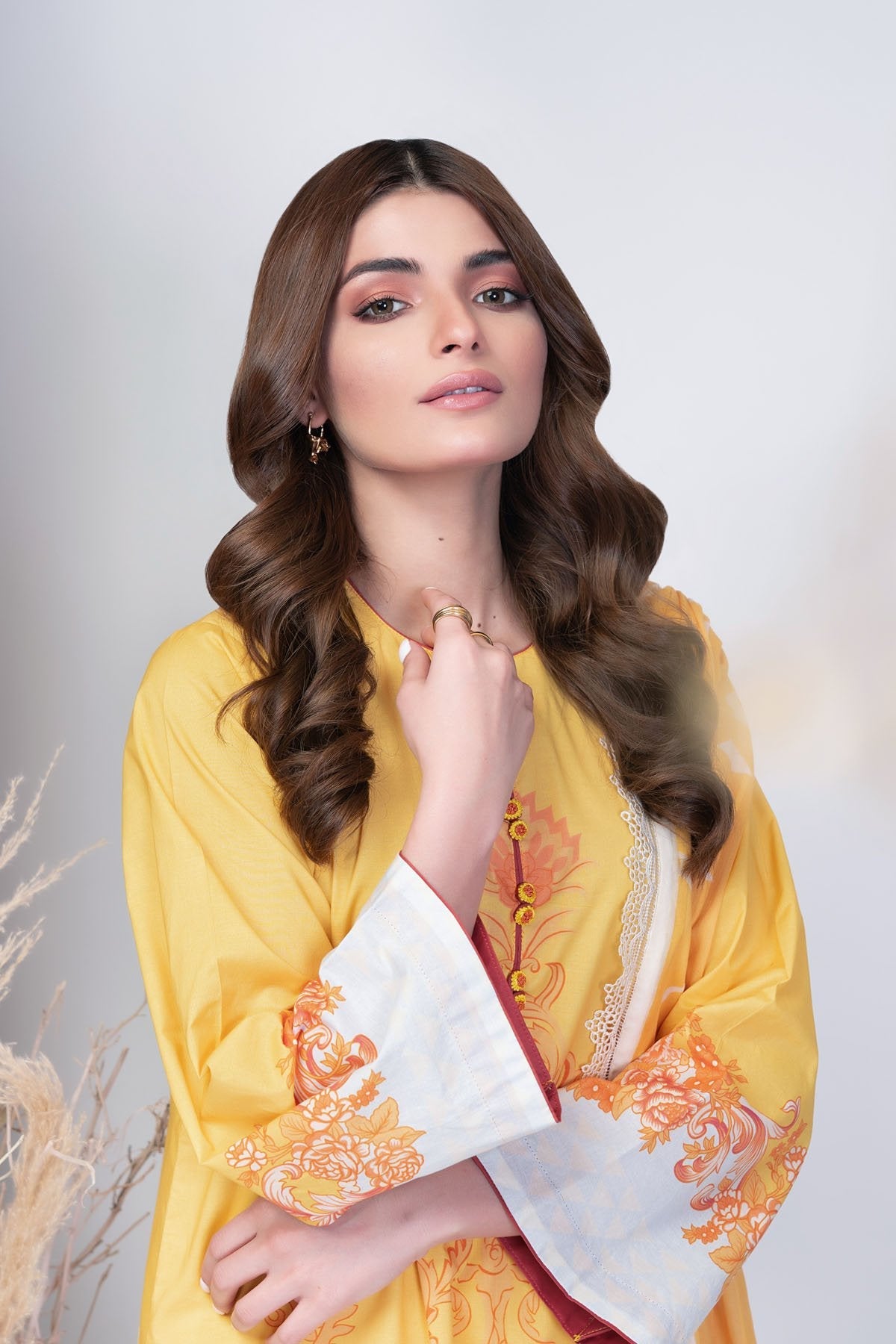 Alkaram - 3 Pc Printed Cambric Suit With Doriya Dupatta