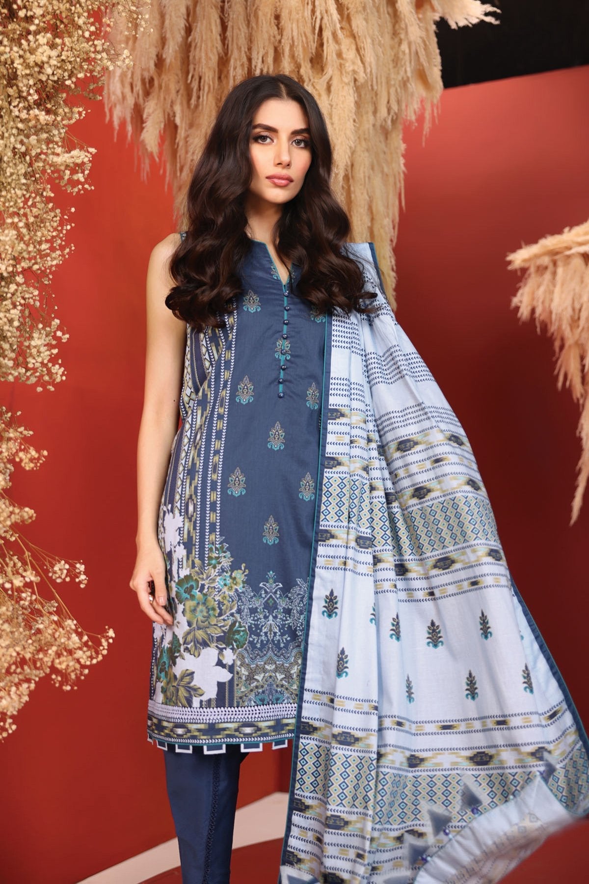 Alkaram - 3 Pc Printed Cambric Suit With Doria Dupatta