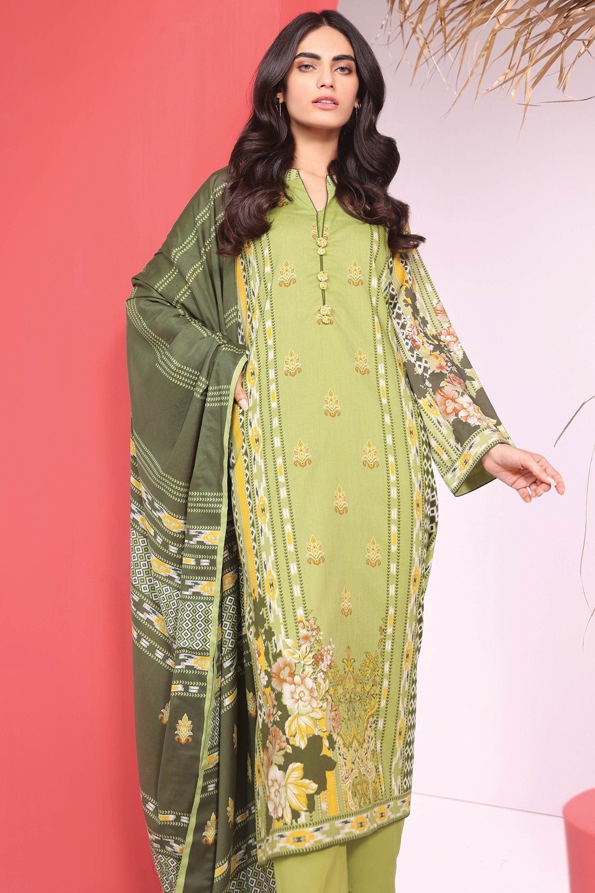 Alkaram - 3 Pc Printed Cambric Suit With Doria Dupatta