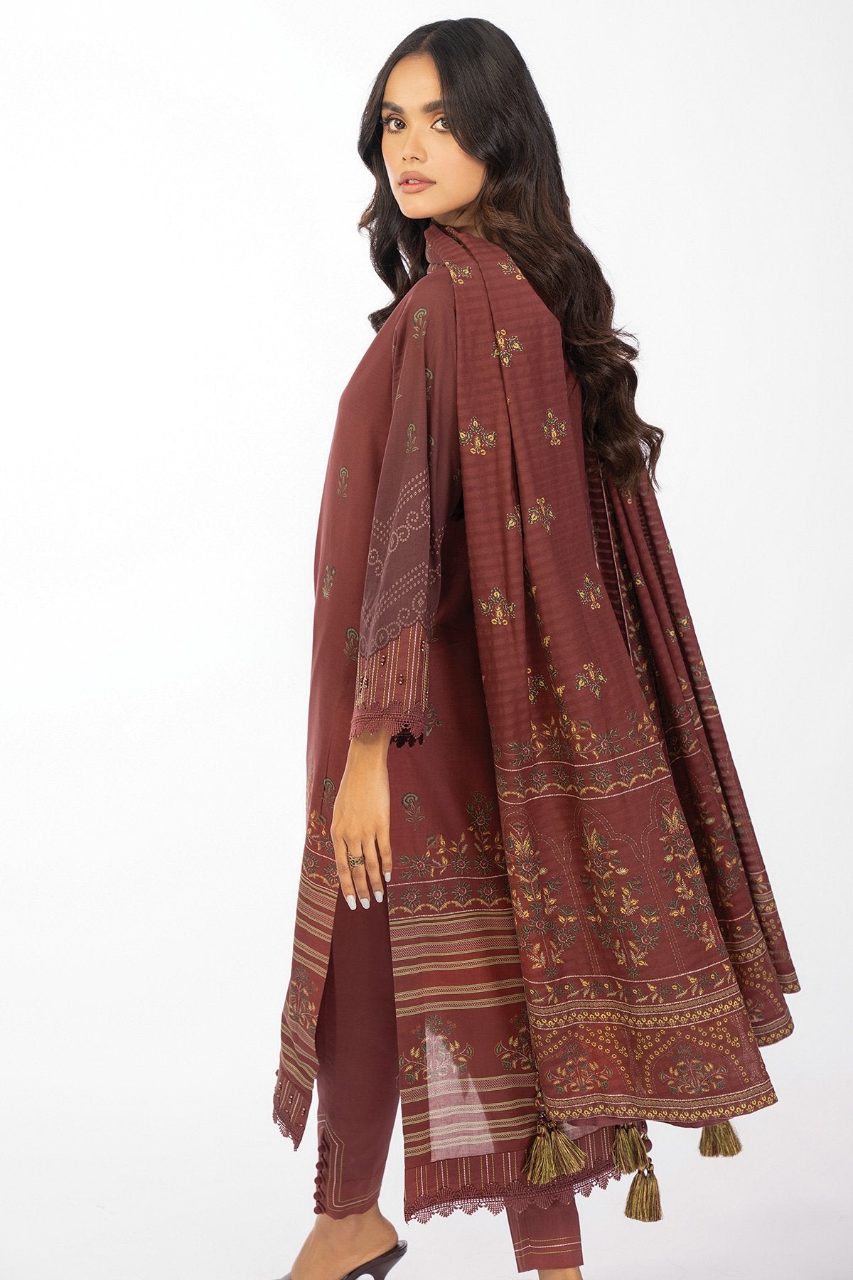 3 Pc Embroidered Cambric Suit With Doria Dupatta