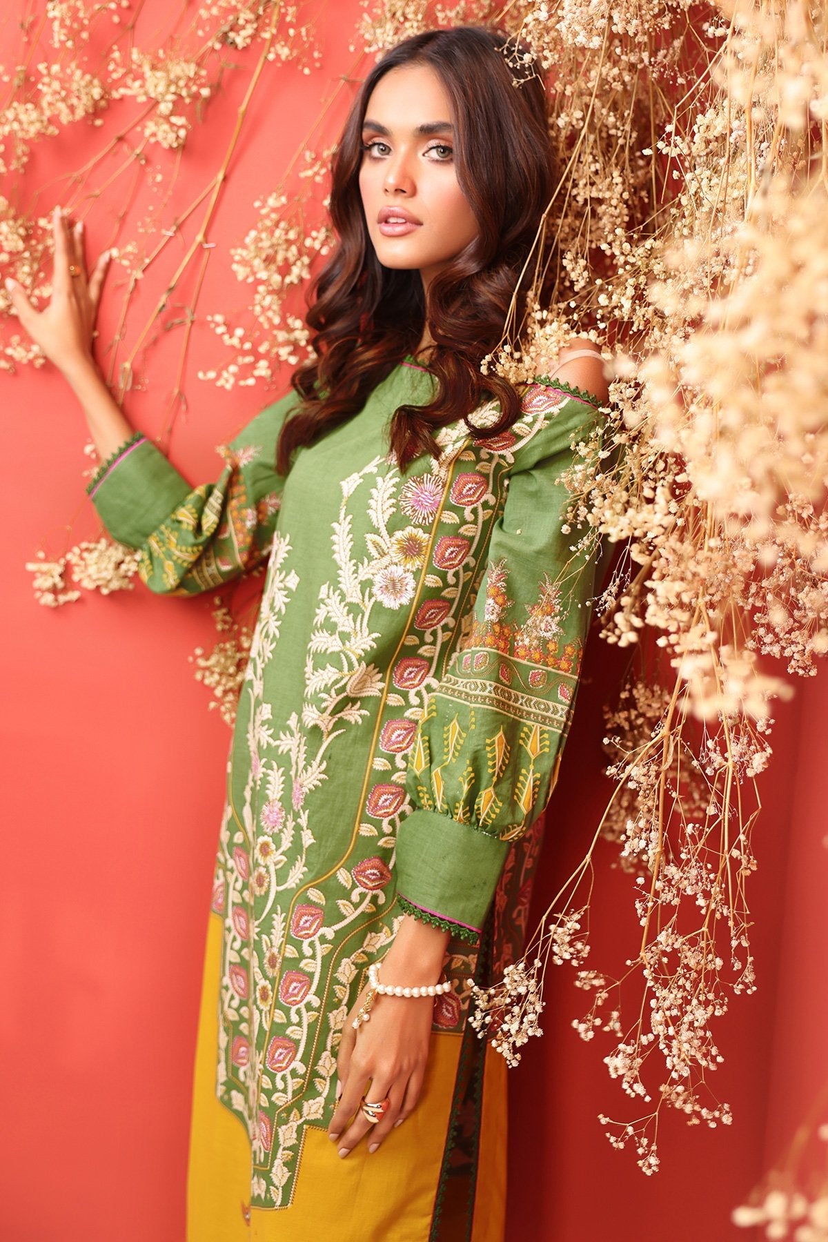 Alkaram - 2 Pc Printed Cambric Suit With Dyed Cambric Trouser