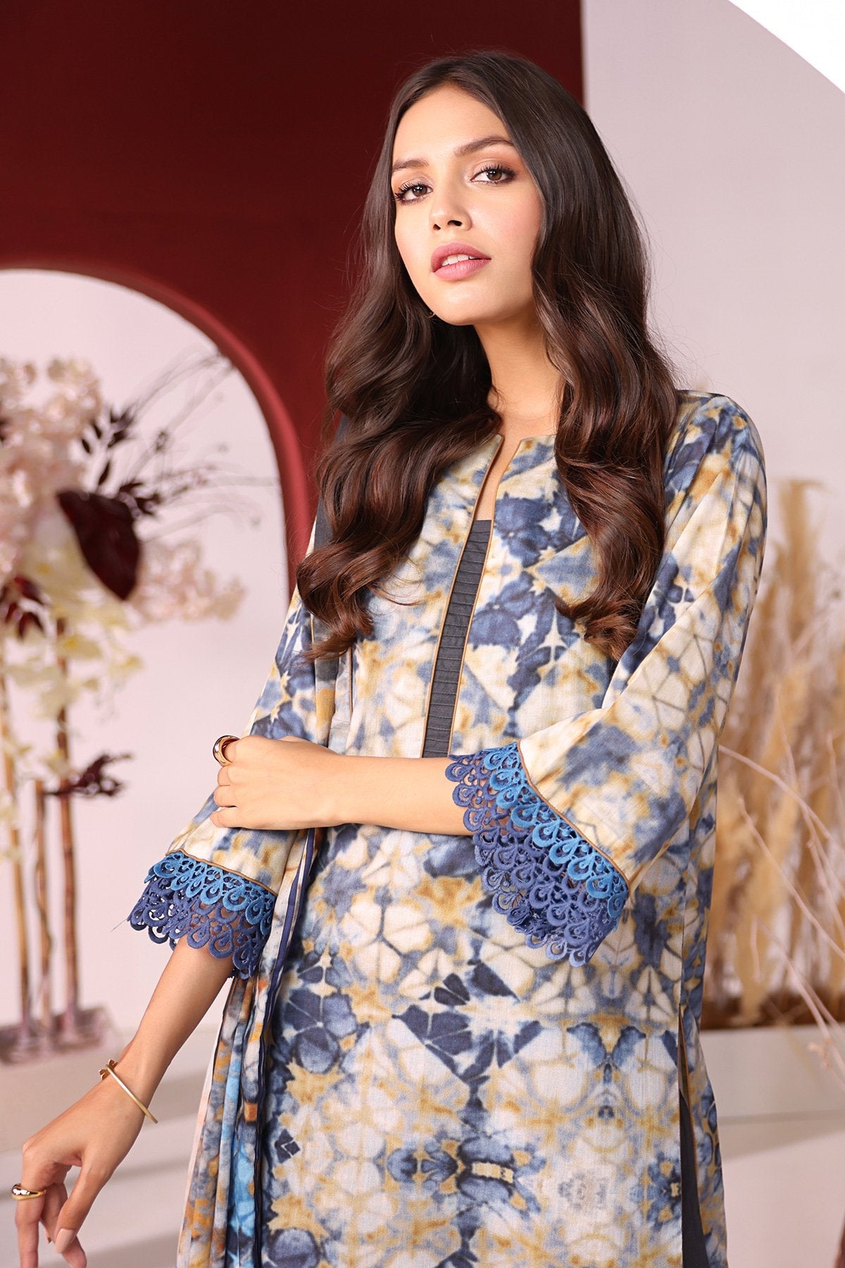 Alkaram - 3 Pc Embroidered Cambric Suit With Digital Lawn Dupatta