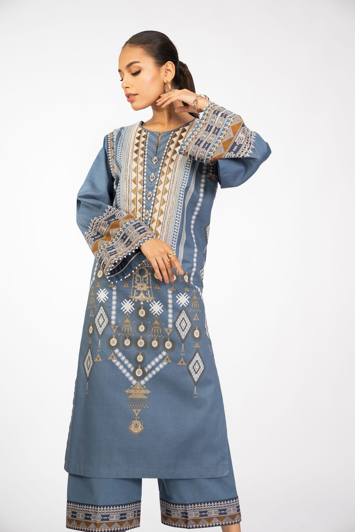 2 Pc Embroidered Cambric Suit With Cambric Trouser
