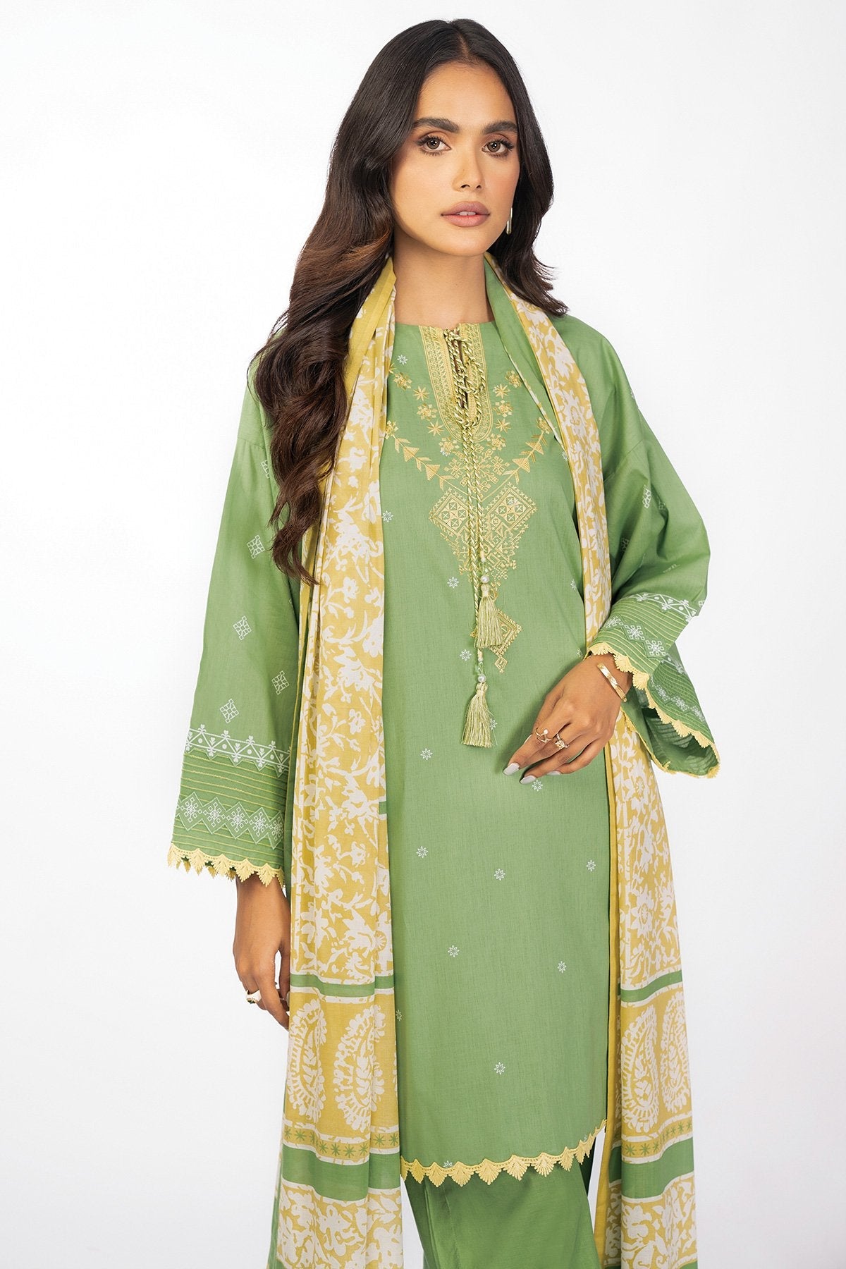 3 Pc Embroidered Cambric Suit With Lawn Dupatta
