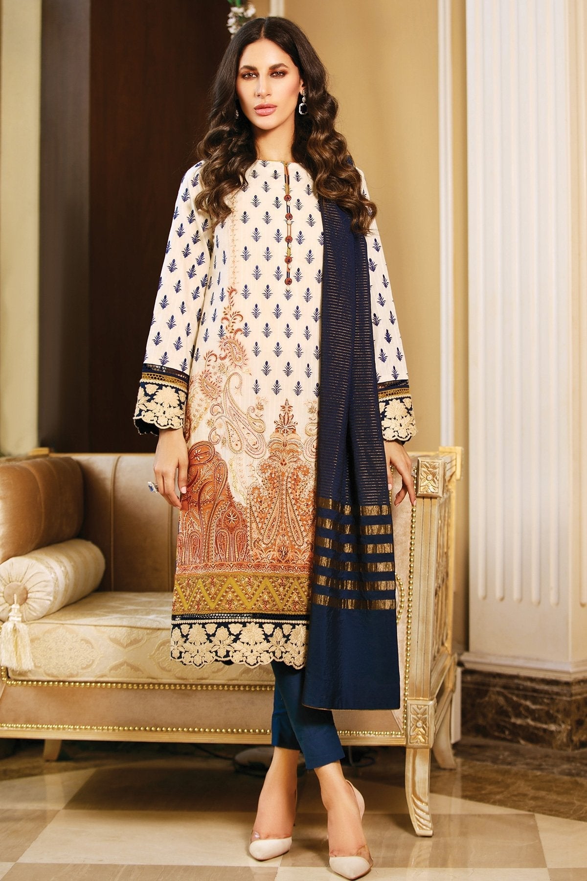 Alkaram - 3 Pc Embroidered Dobby Suit With Jacquard Dupatta