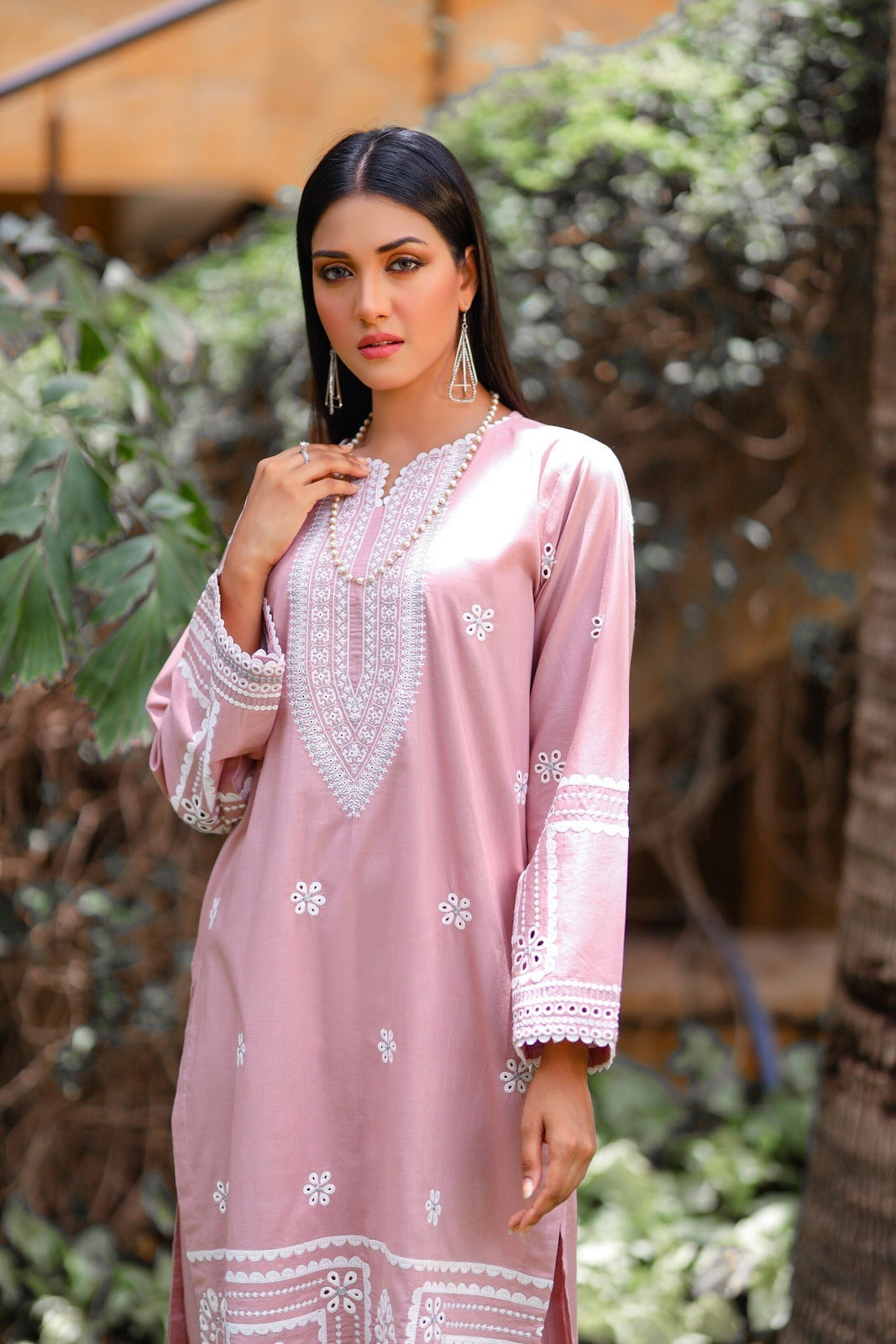 Bareeq Outfits - KAASNI EMBROIDERED CHIKANKARI 3-PIECE SUIT