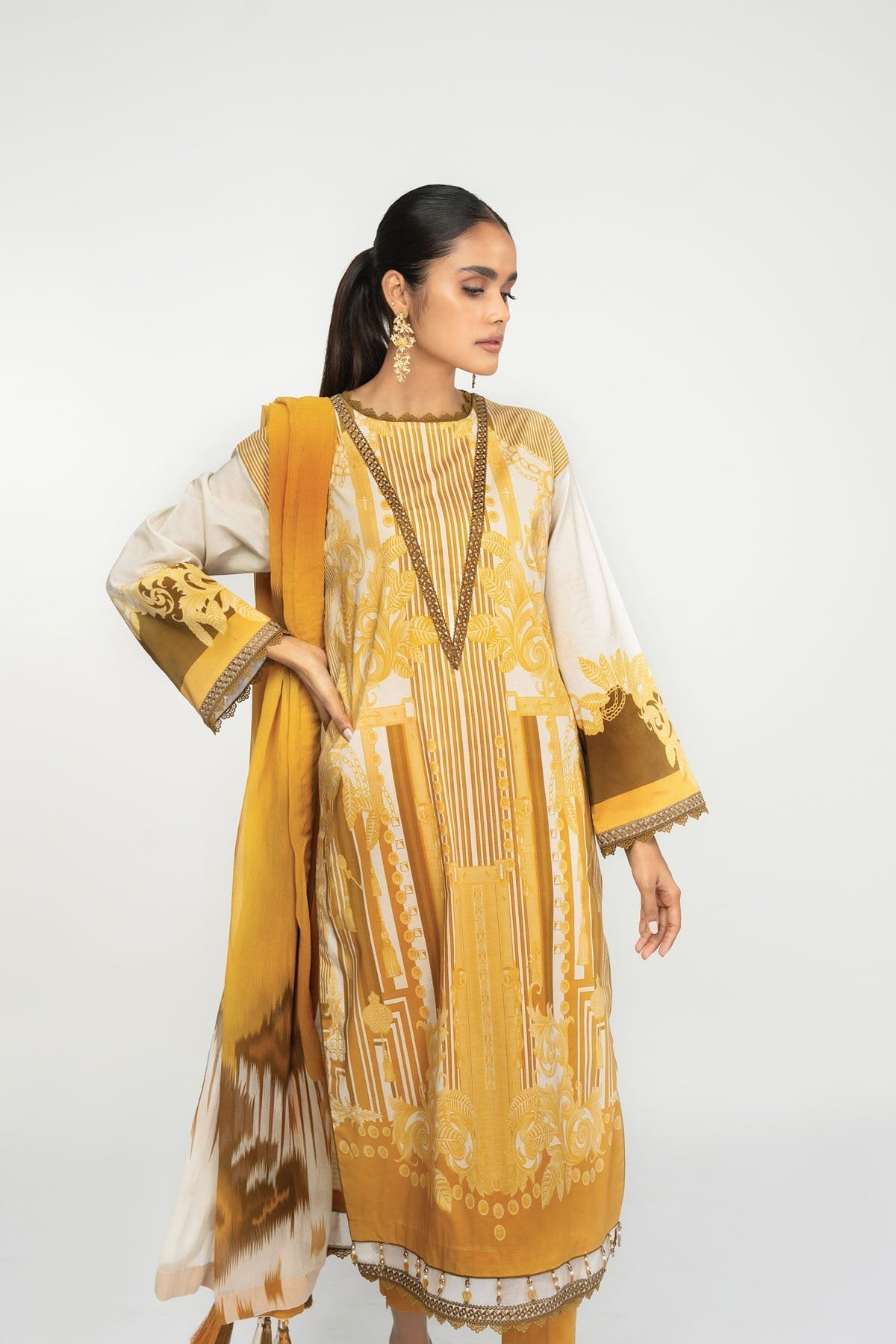 3 Pc Embroidered Lawn Suit With Chiffon Dupatta
